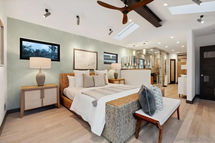 3434 Crown Point Drive, San Diego, California 92109