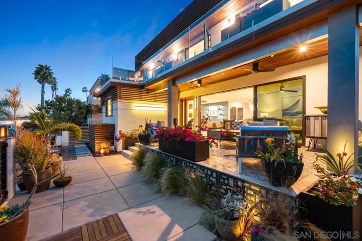 3434 Crown Point Drive, San Diego, California 92109