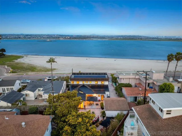 3434 Crown Point Drive, San Diego, California 92109