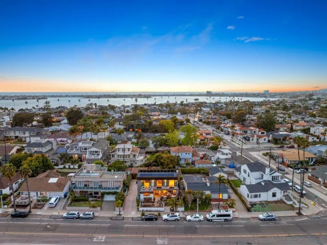 3434 Crown Point Drive, San Diego, California 92109