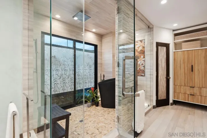 3434 Crown Point Drive, San Diego, California 92109