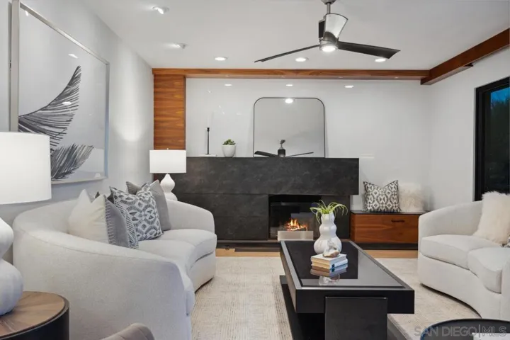 3434 Crown Point Drive, San Diego, California 92109