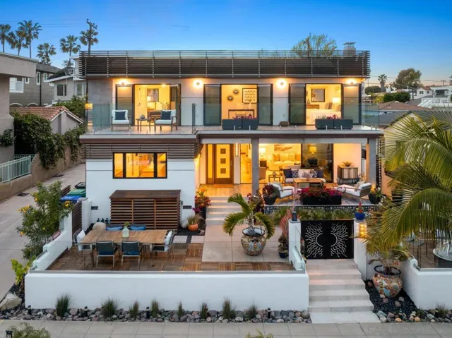 3434 Crown Point Drive, San Diego, California 92109