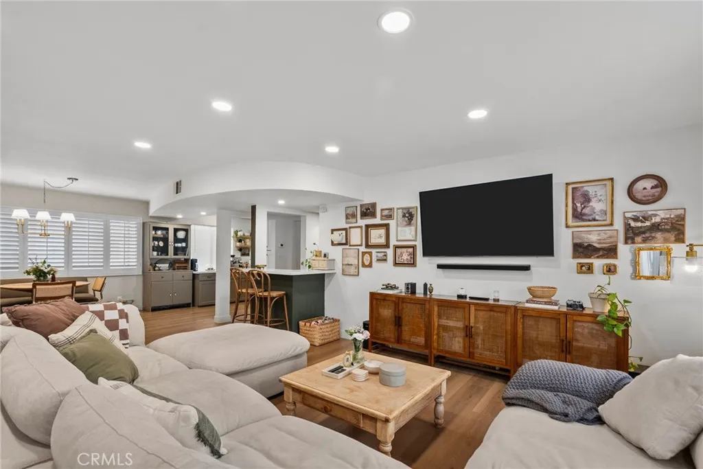 4445 Cartwright Avenue 212, North Hollywood, California 91602 home-pic-0