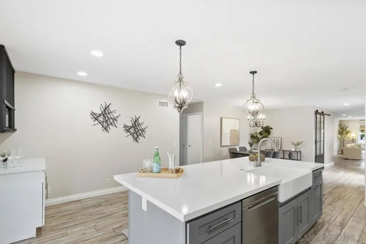15354 Paseo Ajanta, San Diego, California 92129