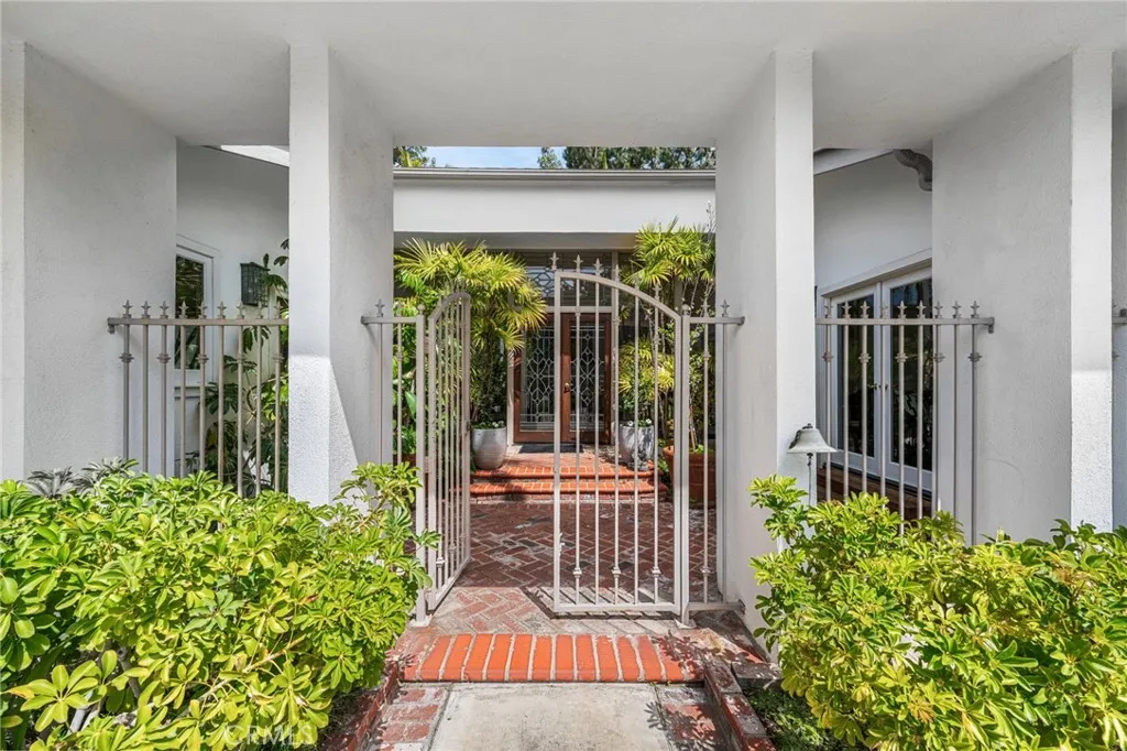 11071 Coronel, North Tustin, California 92705 home-pic-4