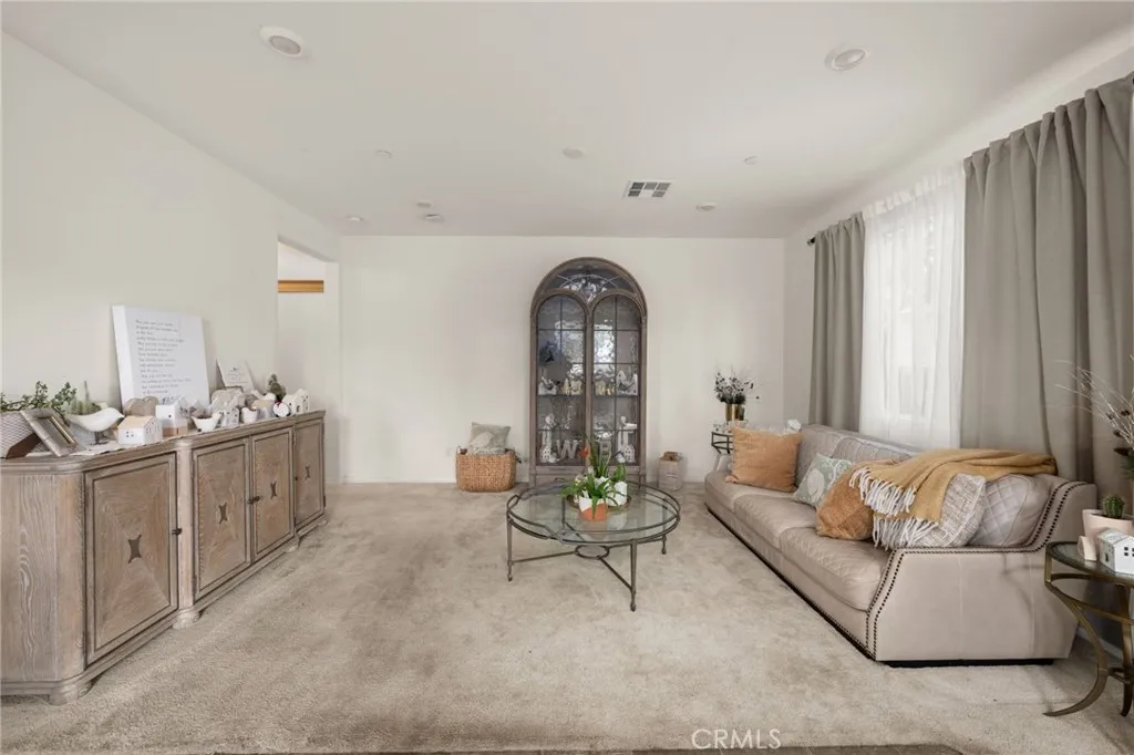 16502 Casa Grande Avenue 235, Fontana, California 92336 home-pic-17