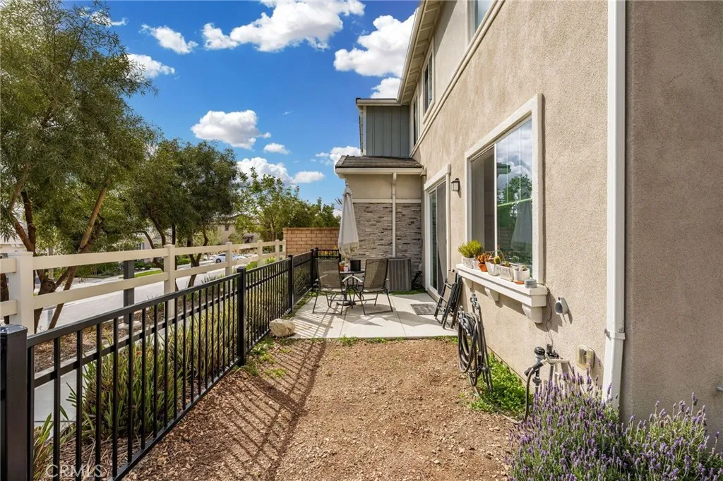 16502 Casa Grande Avenue 235, Fontana, California 92336 home-pic-8