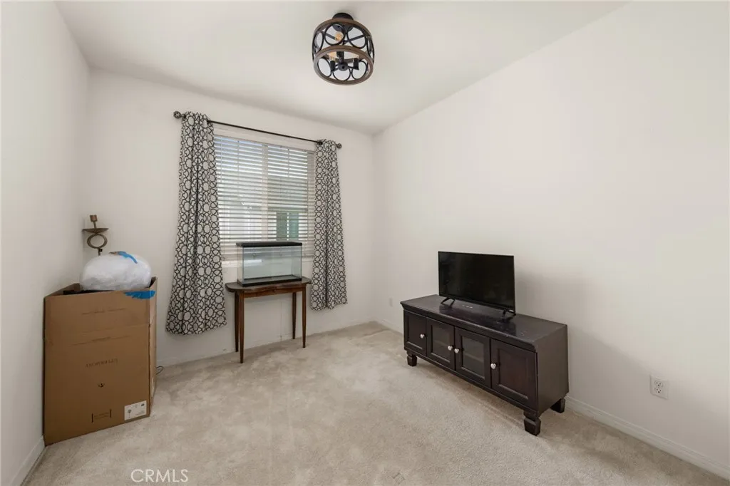 16502 Casa Grande Avenue 235, Fontana, California 92336 home-pic-26