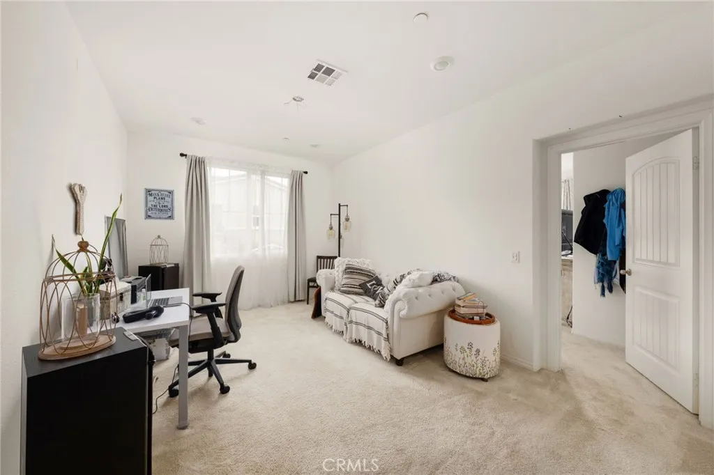 16502 Casa Grande Avenue 235, Fontana, California 92336 home-pic-20