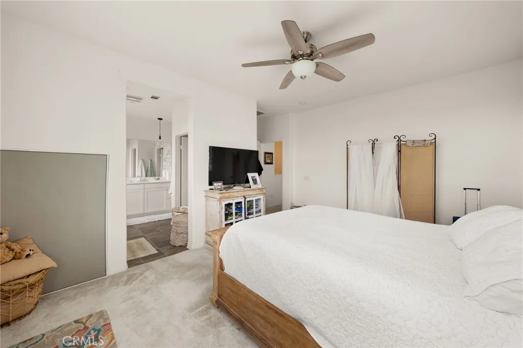 16502 Casa Grande Avenue 235, Fontana, California 92336 home-pic-23