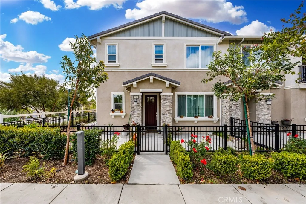 16502 Casa Grande Avenue 235, Fontana, California 92336 home-pic-0