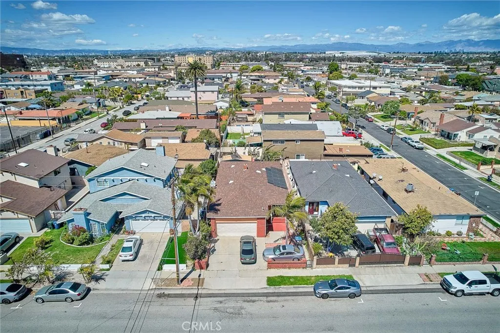 4265 W 119th Street, Hawthorne, California 90250 home-pic-7