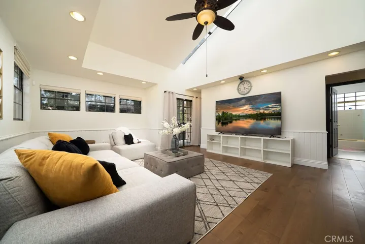 Bonus Entertainment Room