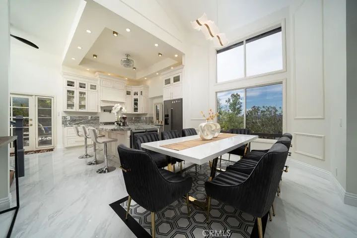 Formal Dinning Room