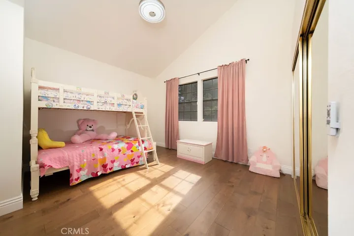 Up Stair Bed 1