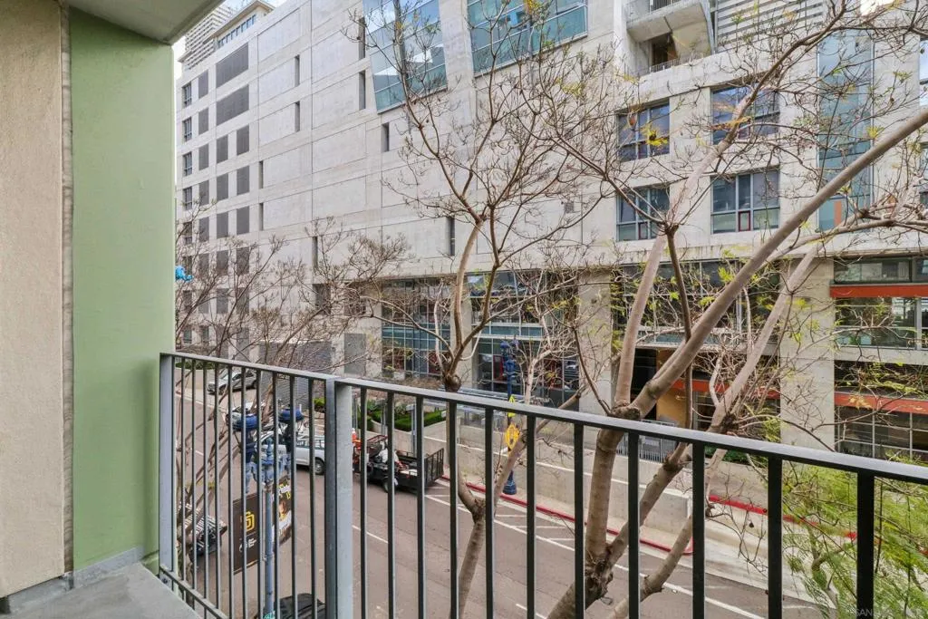 350 11th Ave 319, San Diego, California 92101 home-pic-7