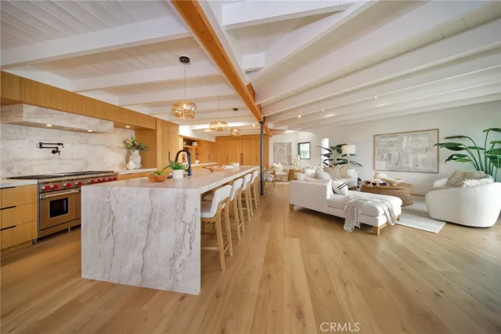 2604 Victoria Drive, Laguna Beach, California 92651