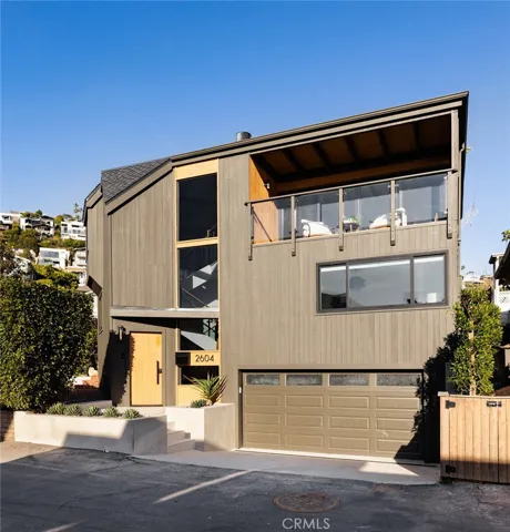 2604 Victoria Drive, Laguna Beach, California 92651