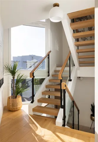 2604 Victoria Drive, Laguna Beach, California 92651