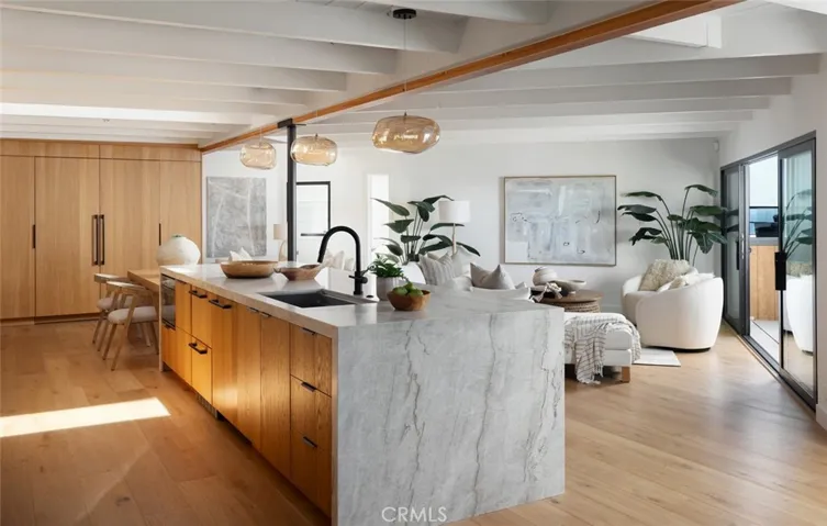 2604 Victoria Drive, Laguna Beach, California 92651