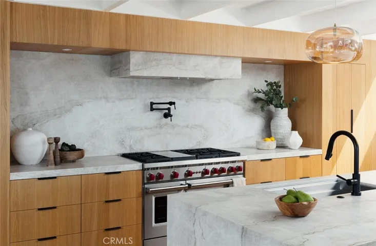 2604 Victoria Drive, Laguna Beach, California 92651