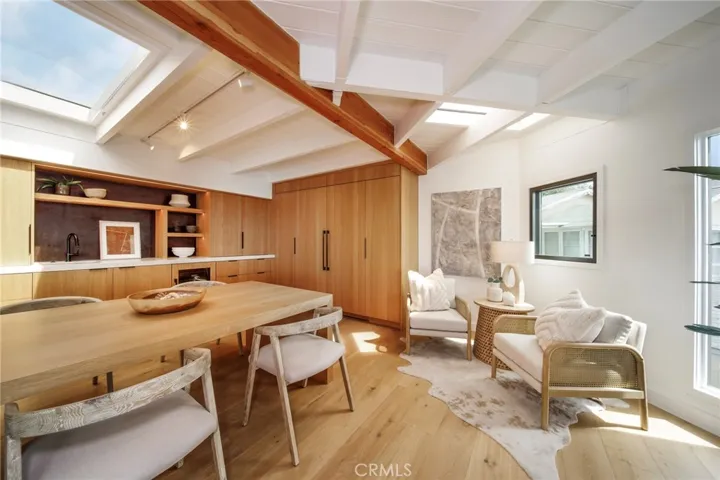 2604 Victoria Drive, Laguna Beach, California 92651