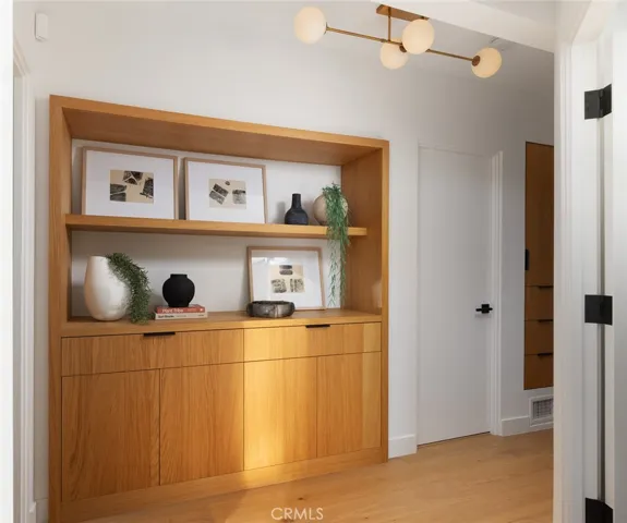 2604 Victoria Drive, Laguna Beach, California 92651
