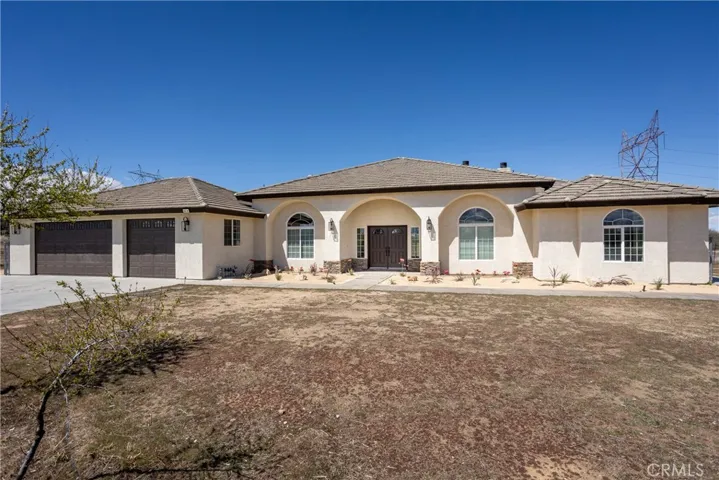 9678 Farmington Street, Oak Hills, California 92344