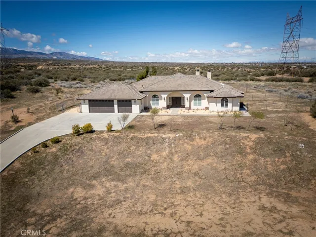 9678 Farmington Street, Oak Hills, California 92344