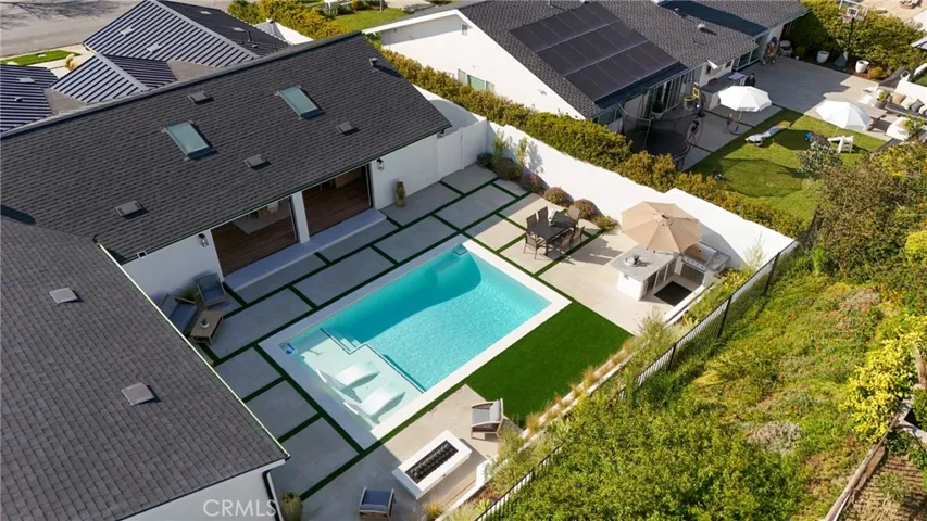2812 Carob Street, Newport Beach, California 92660