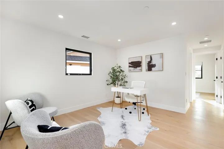 2812 Carob Street, Newport Beach, California 92660