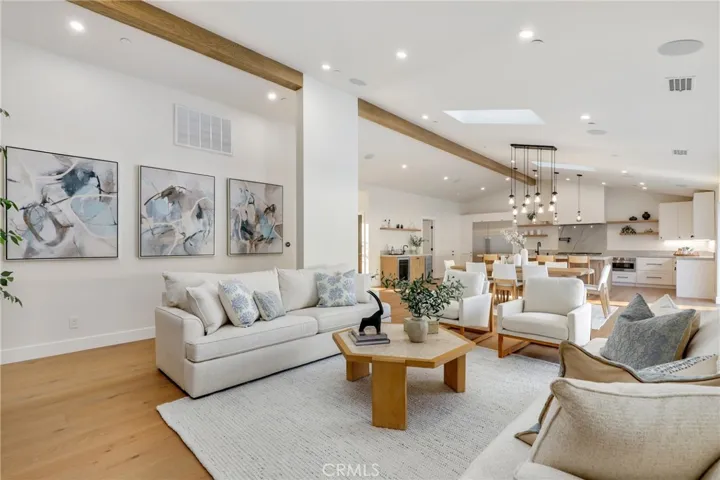 2812 Carob Street, Newport Beach, California 92660