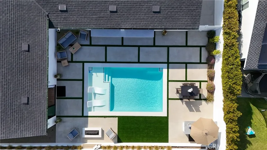 2812 Carob Street, Newport Beach, California 92660