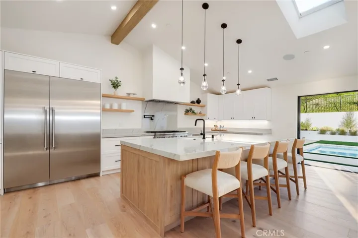 2812 Carob Street, Newport Beach, California 92660