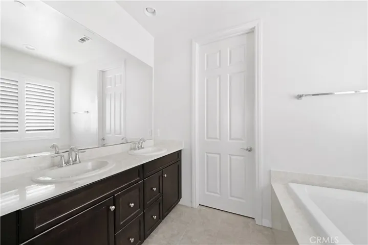 115 Bright Poppy, Irvine, California 92618