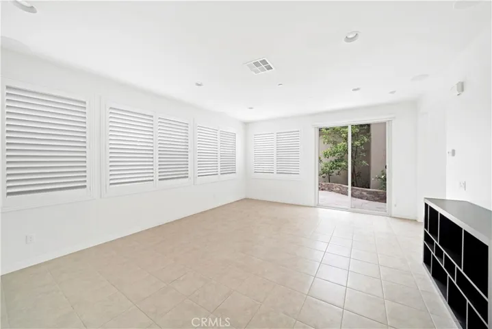 115 Bright Poppy, Irvine, California 92618