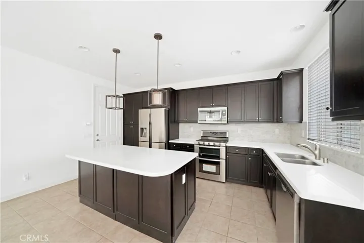 115 Bright Poppy, Irvine, California 92618