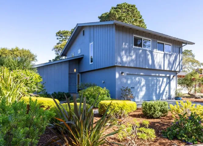 902 Maple Street, Pacific Grove, California 93950