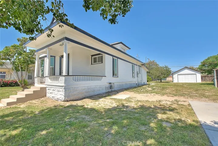 261 E C Street, Colton, California 92324