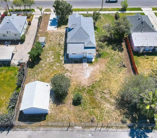 261 E C Street, Colton, California 92324