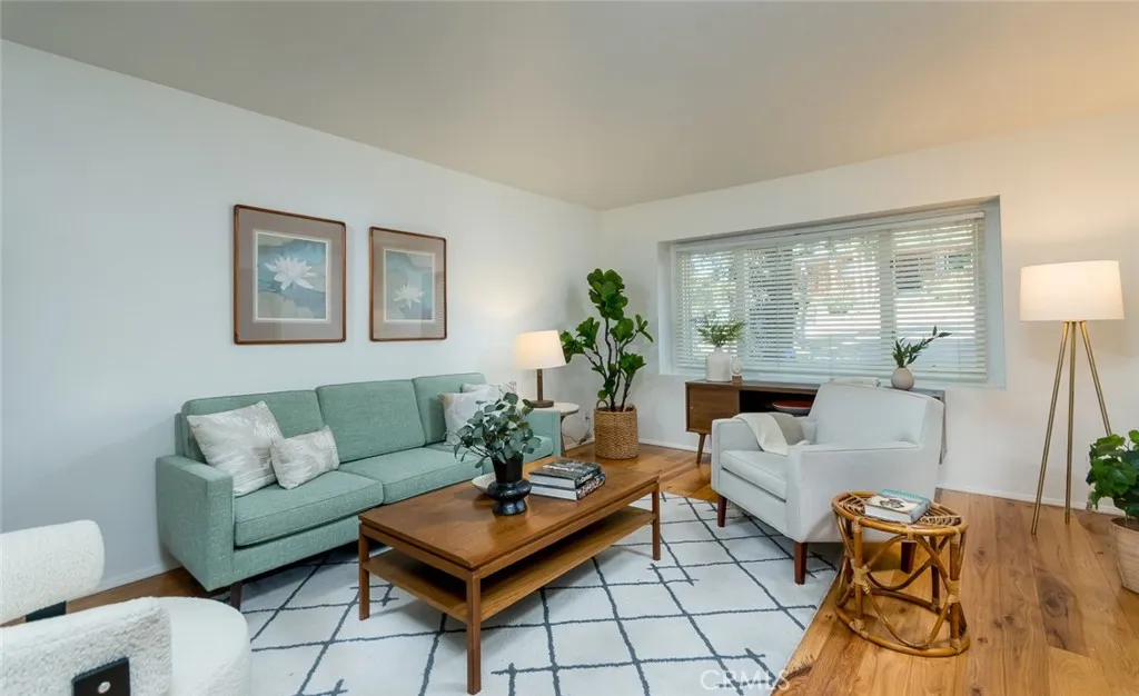 5874 Freeman Avenue, La Crescenta, California 91214 home-pic-7