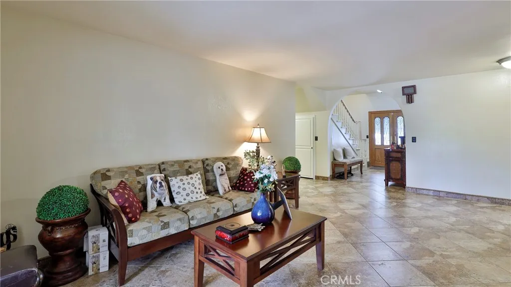 12698 La Solana Drive, Redlands, California 92373 home-pic-8
