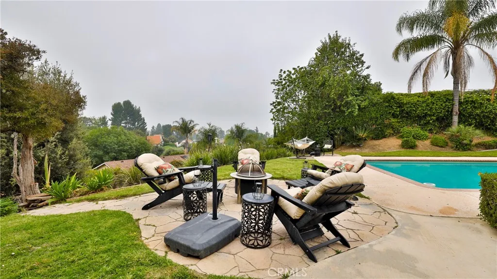 12698 La Solana Drive, Redlands, California 92373 home-pic-49