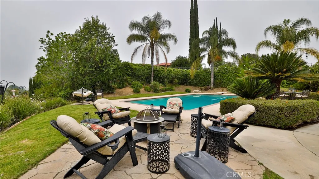 12698 La Solana Drive, Redlands, California 92373 home-pic-50