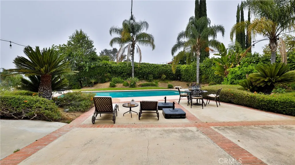 12698 La Solana Drive, Redlands, California 92373 home-pic-40