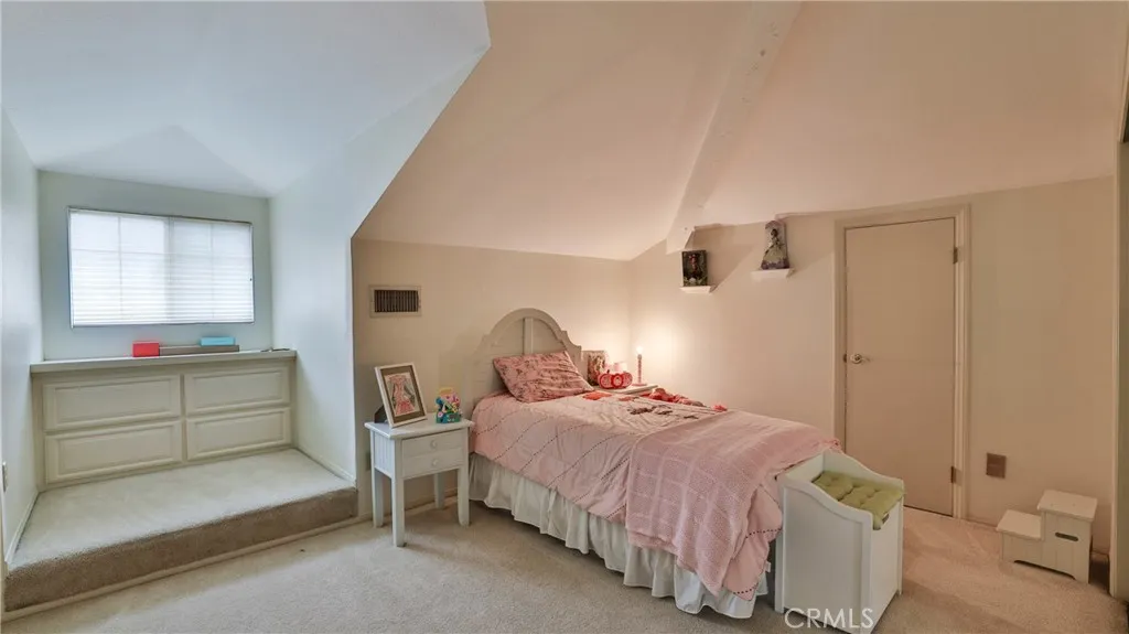 12698 La Solana Drive, Redlands, California 92373 home-pic-38