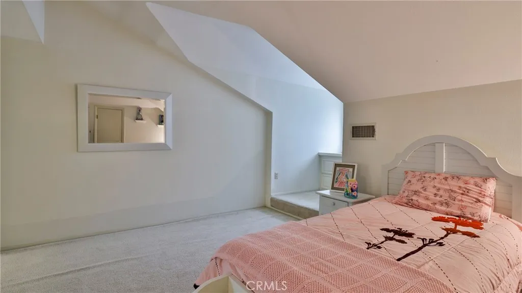 12698 La Solana Drive, Redlands, California 92373 home-pic-39