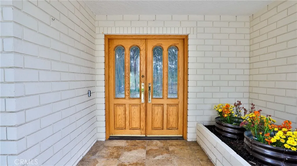 12698 La Solana Drive, Redlands, California 92373 home-pic-3