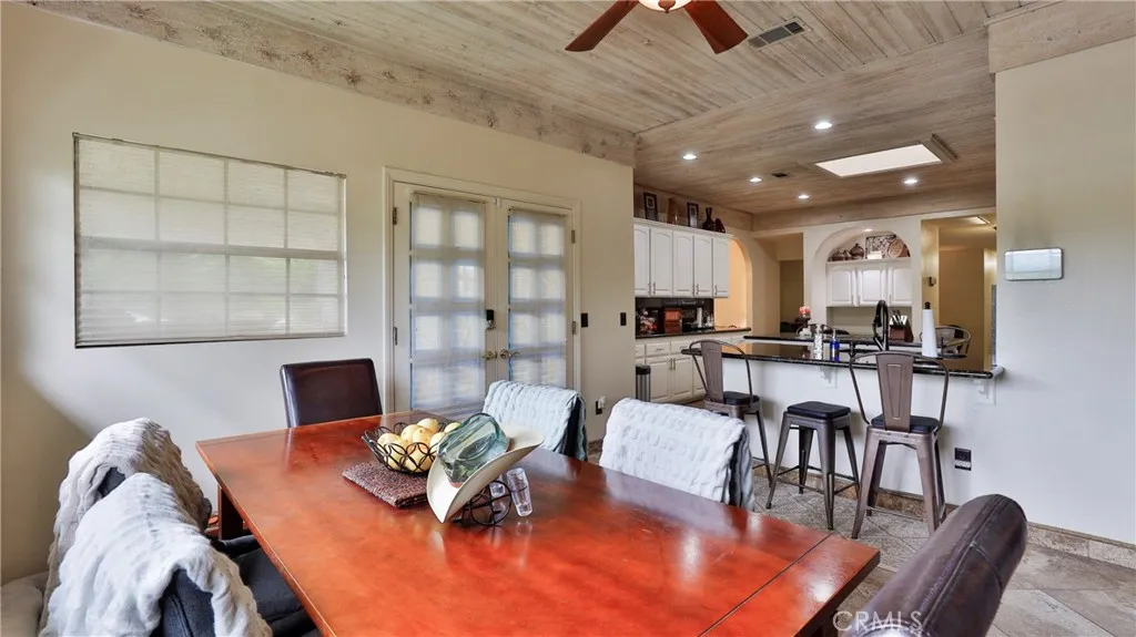 12698 La Solana Drive, Redlands, California 92373 home-pic-23
